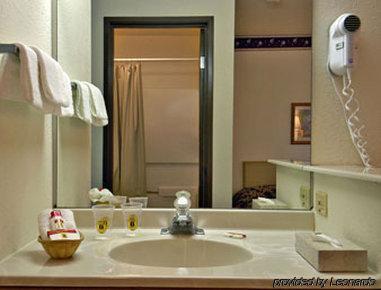 Super 8 By Wyndham San Antonio/Fiesta Hotel Quarto foto